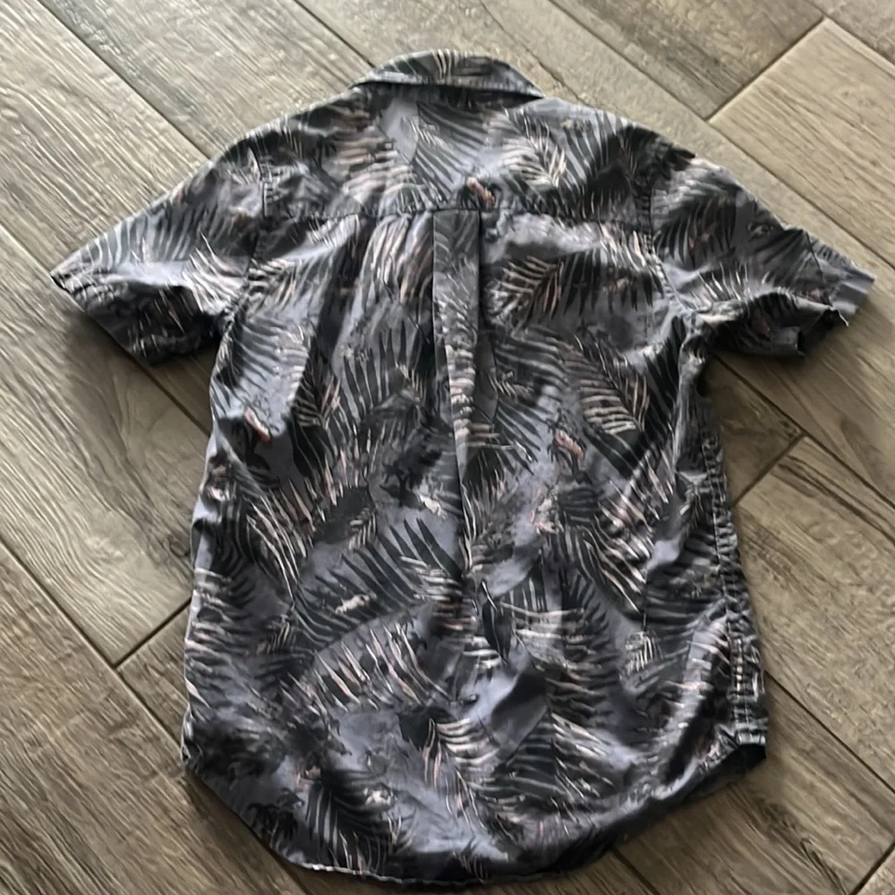 EUC The Children’s Place button down, sz 7/8